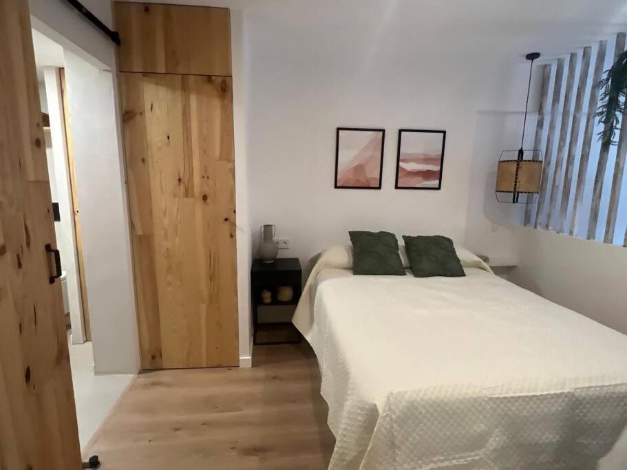 Estudio En La Playa Кульера Экстерьер фото